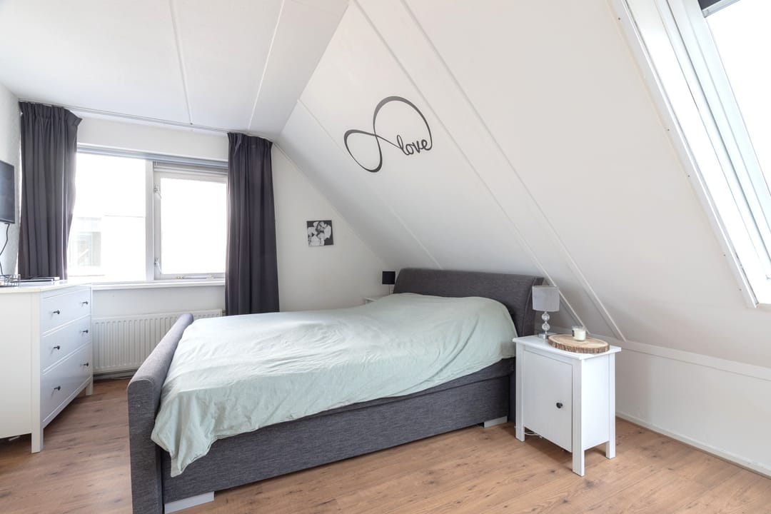 Spacious Semi-Detached Home with Garage in Green Parkplan West Zuidhorn — 22