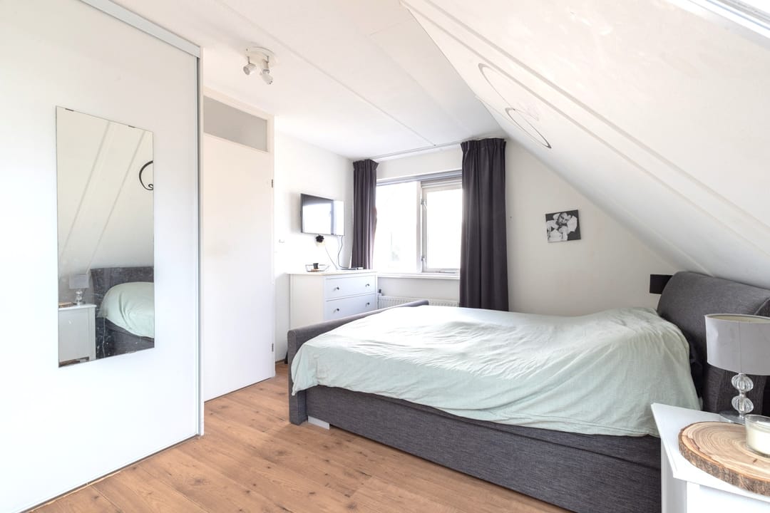 Spacious Semi-Detached Home with Garage in Green Parkplan West Zuidhorn — 23