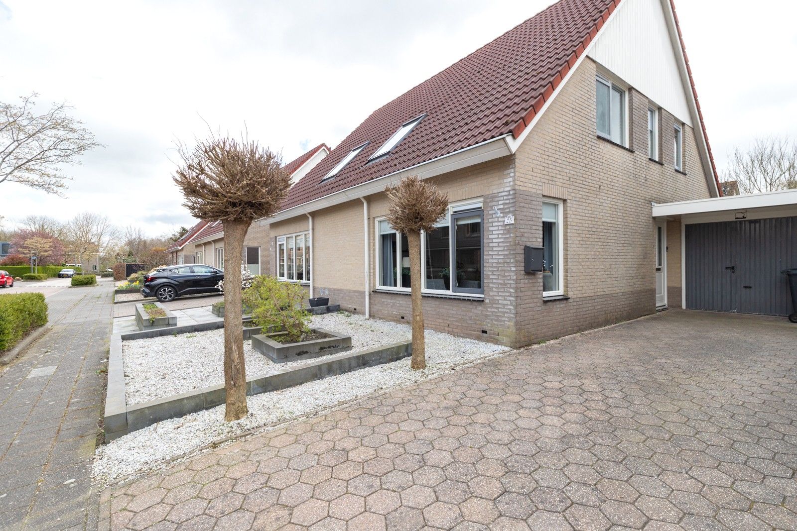 Spacious Semi-Detached Home with Garage in Green Parkplan West Zuidhorn — 30