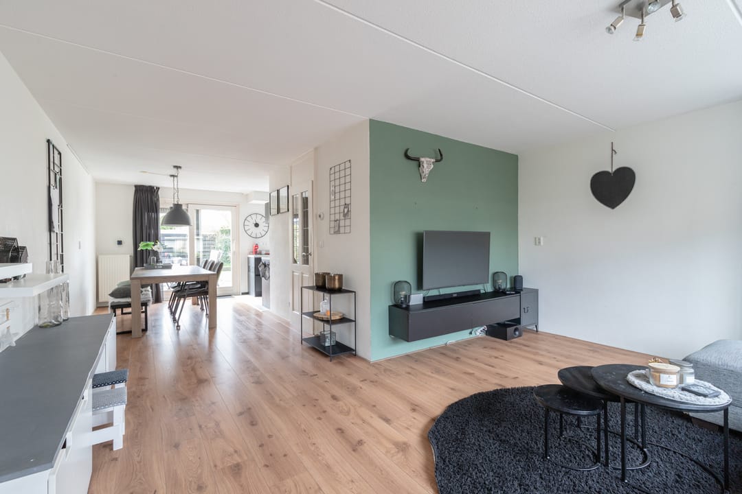 Spacious Semi-Detached Home with Garage in Green Parkplan West Zuidhorn — 7