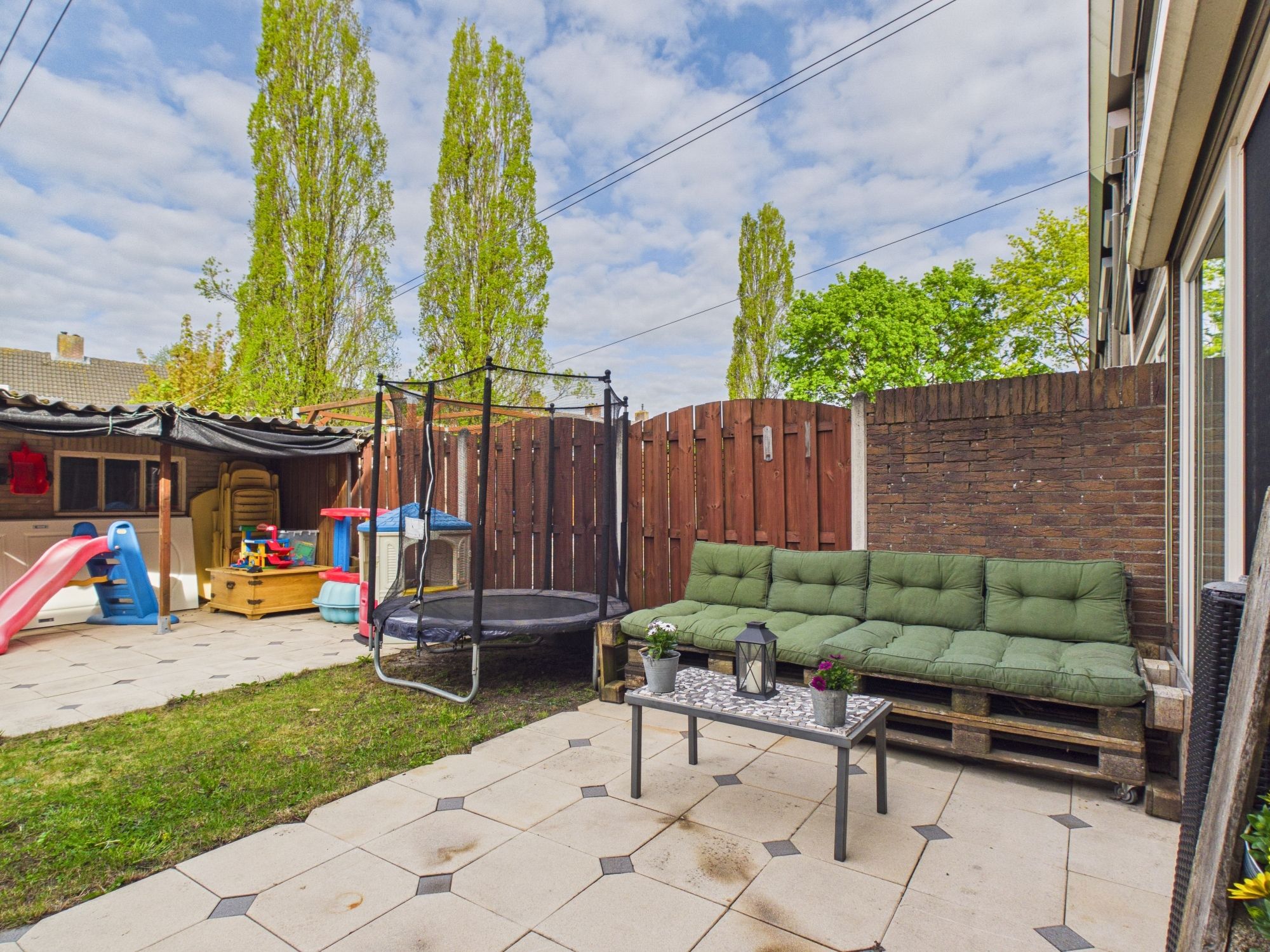 Spacious family home with four bedrooms and basilica view in popular Oudenbosch neighborhood — 56