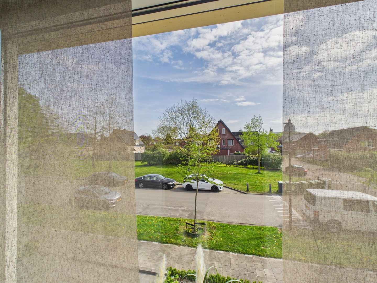 Spacious family home with four bedrooms and basilica view in popular Oudenbosch neighborhood — 63