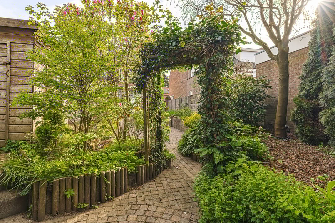 Photo 43 of Titus Brandsmastraat 21