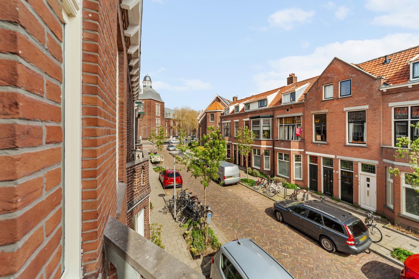 Spacious double upper house with balconies in Delft Zeeheldenbuurt — 14