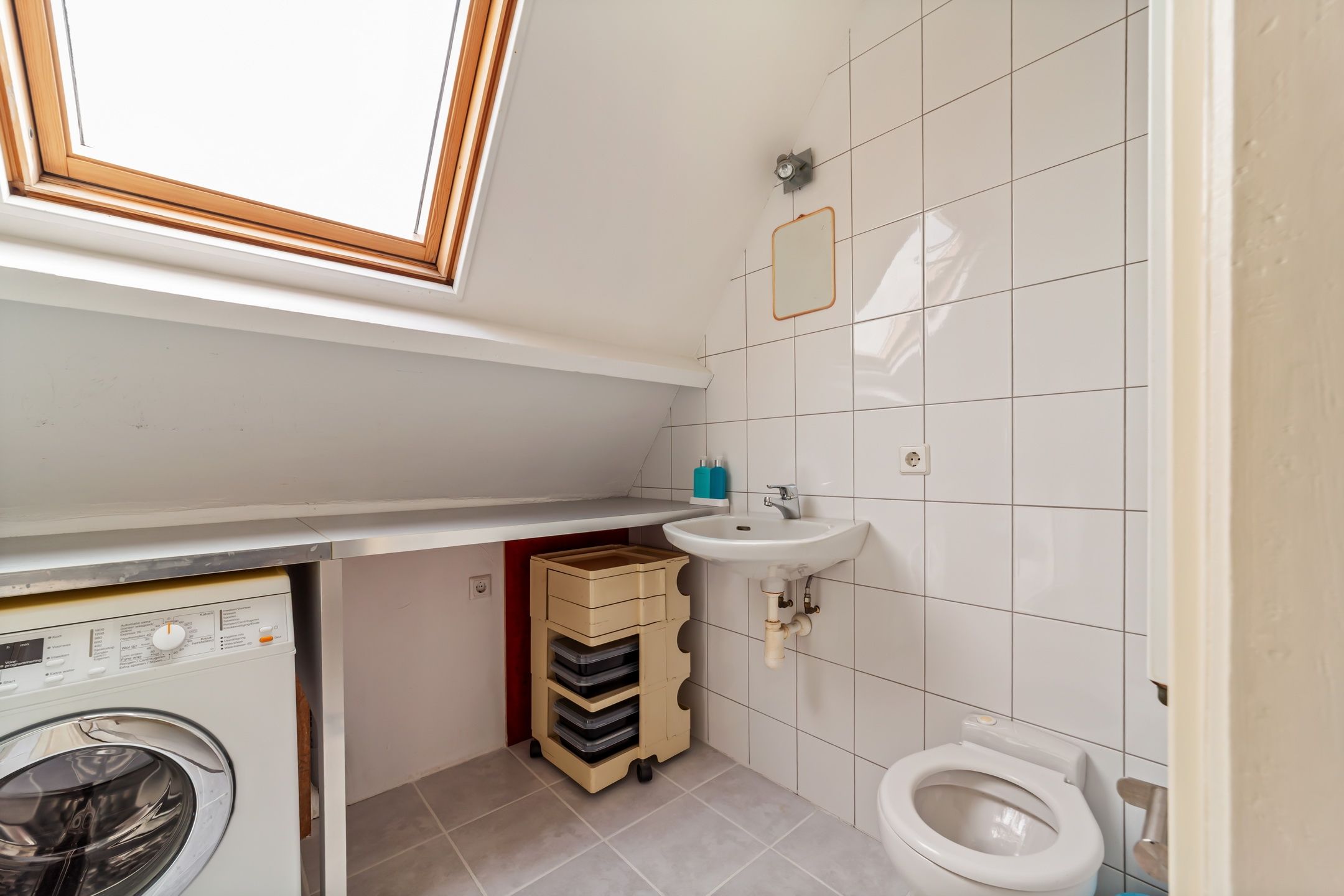 Spacious double upper house with balconies in Delft Zeeheldenbuurt — 27