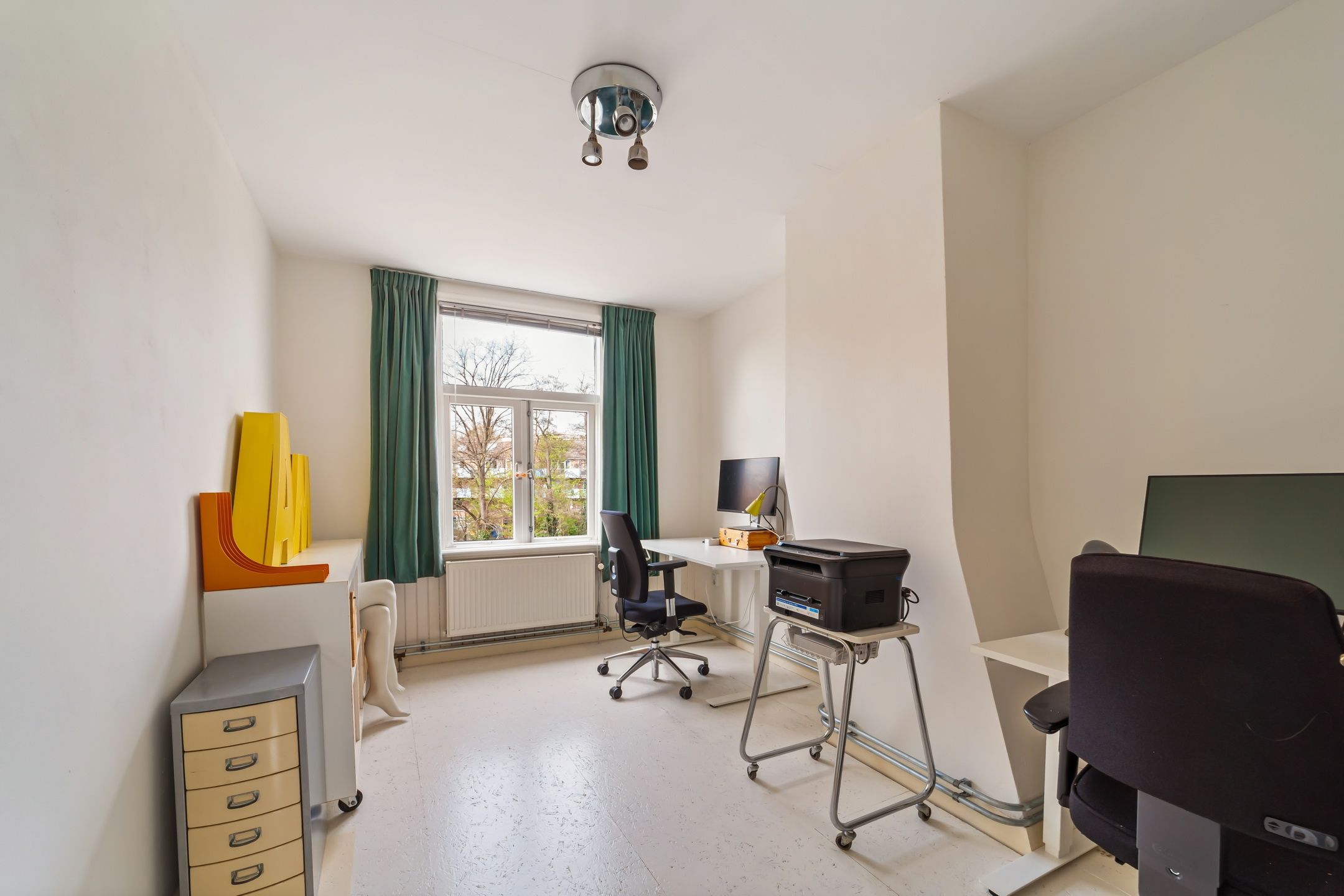 Spacious double upper house with balconies in Delft Zeeheldenbuurt — 33