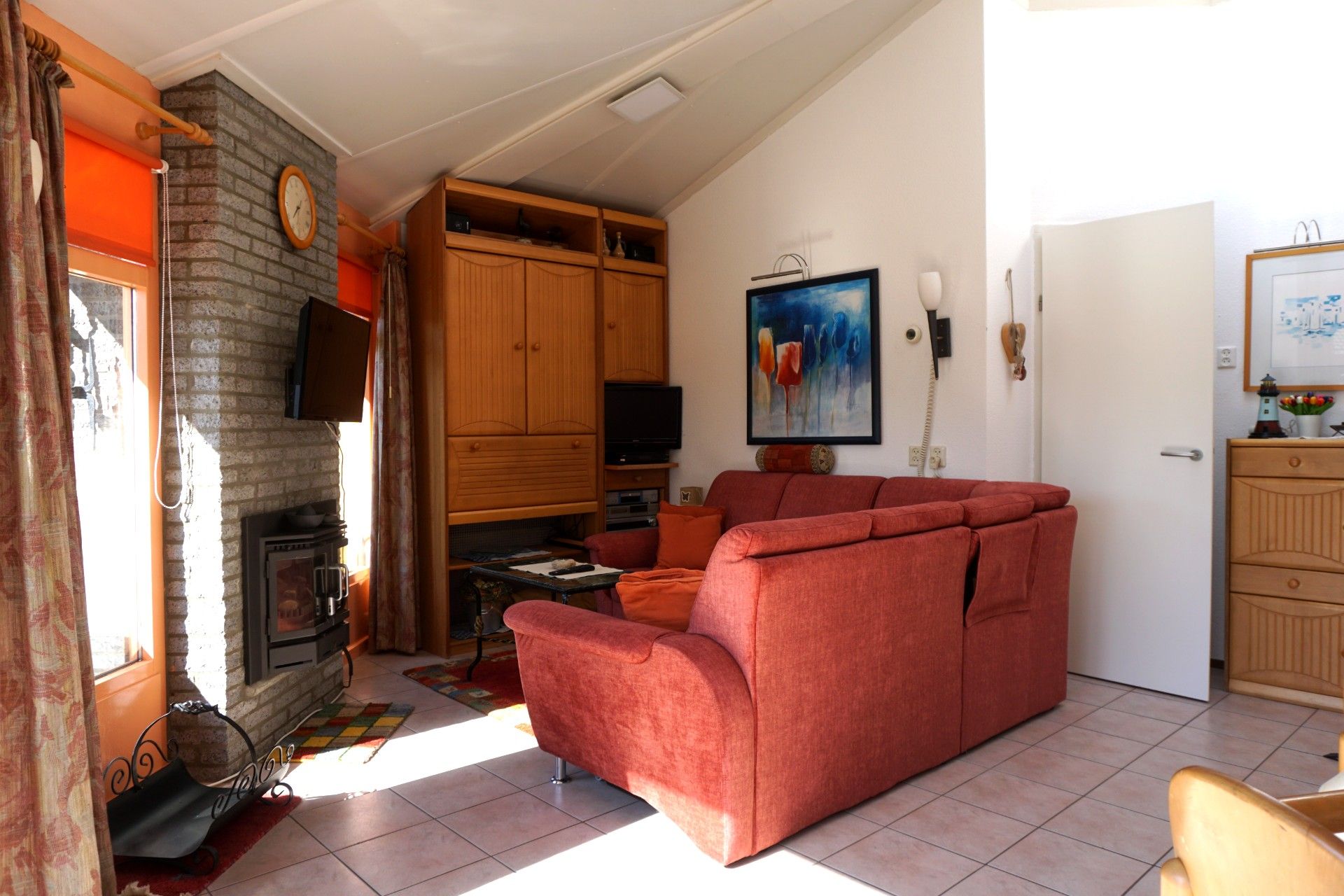 2-bedroom freehold villa in Julianadorp — photo 3 of 5