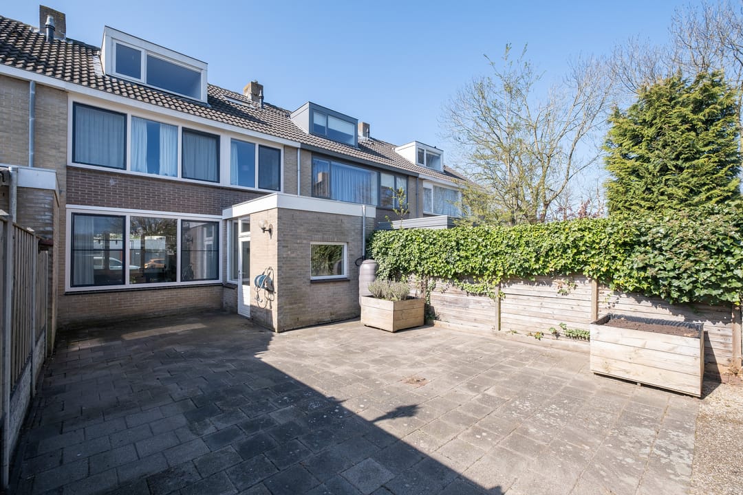 Photo 16 of Waalstraat 24