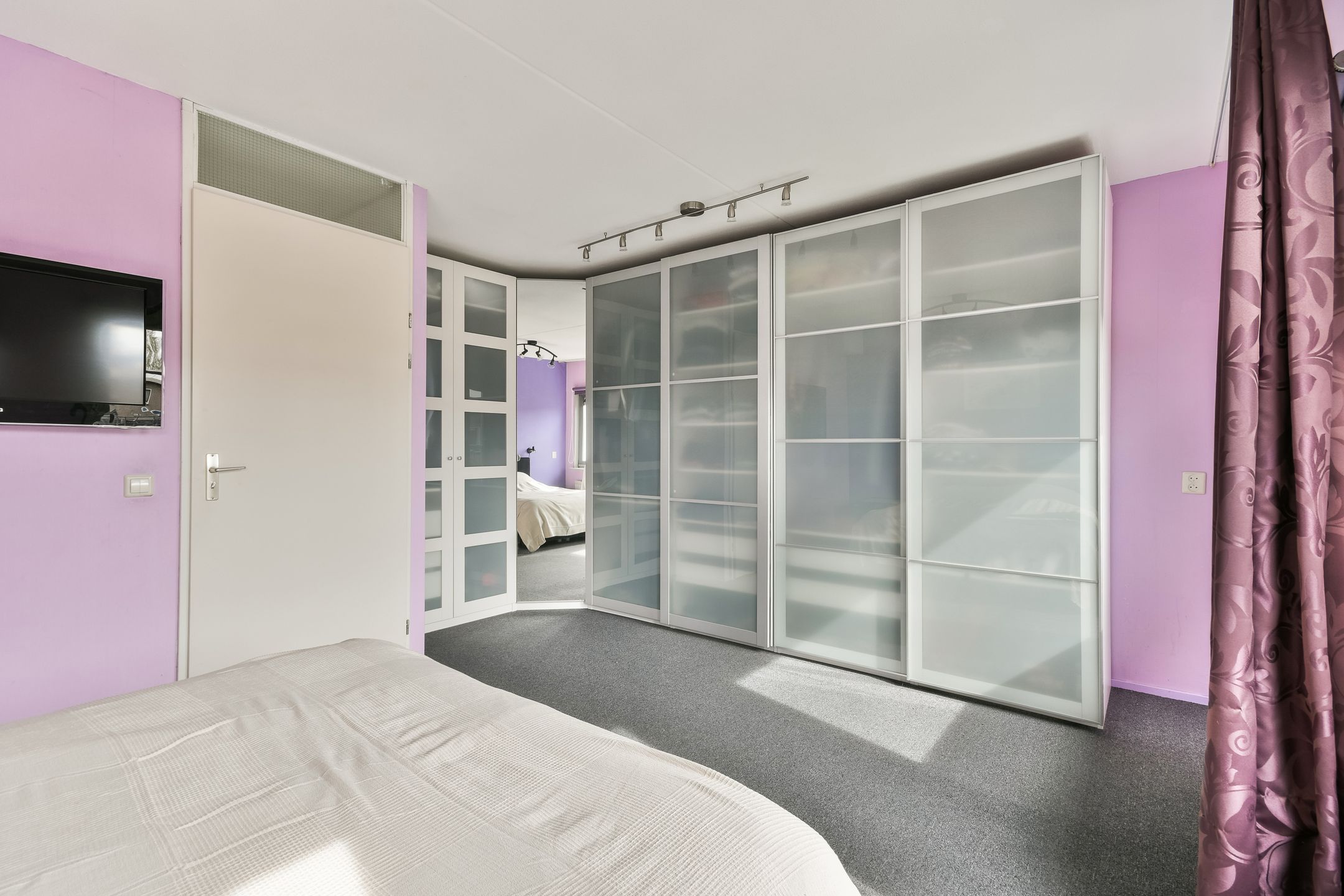 Well-Maintained Family Home with Sunny Southeast Garden in Child-Friendly De Aker — 15