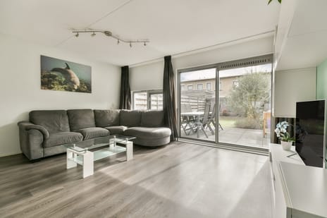 Oturia 9 secondary image