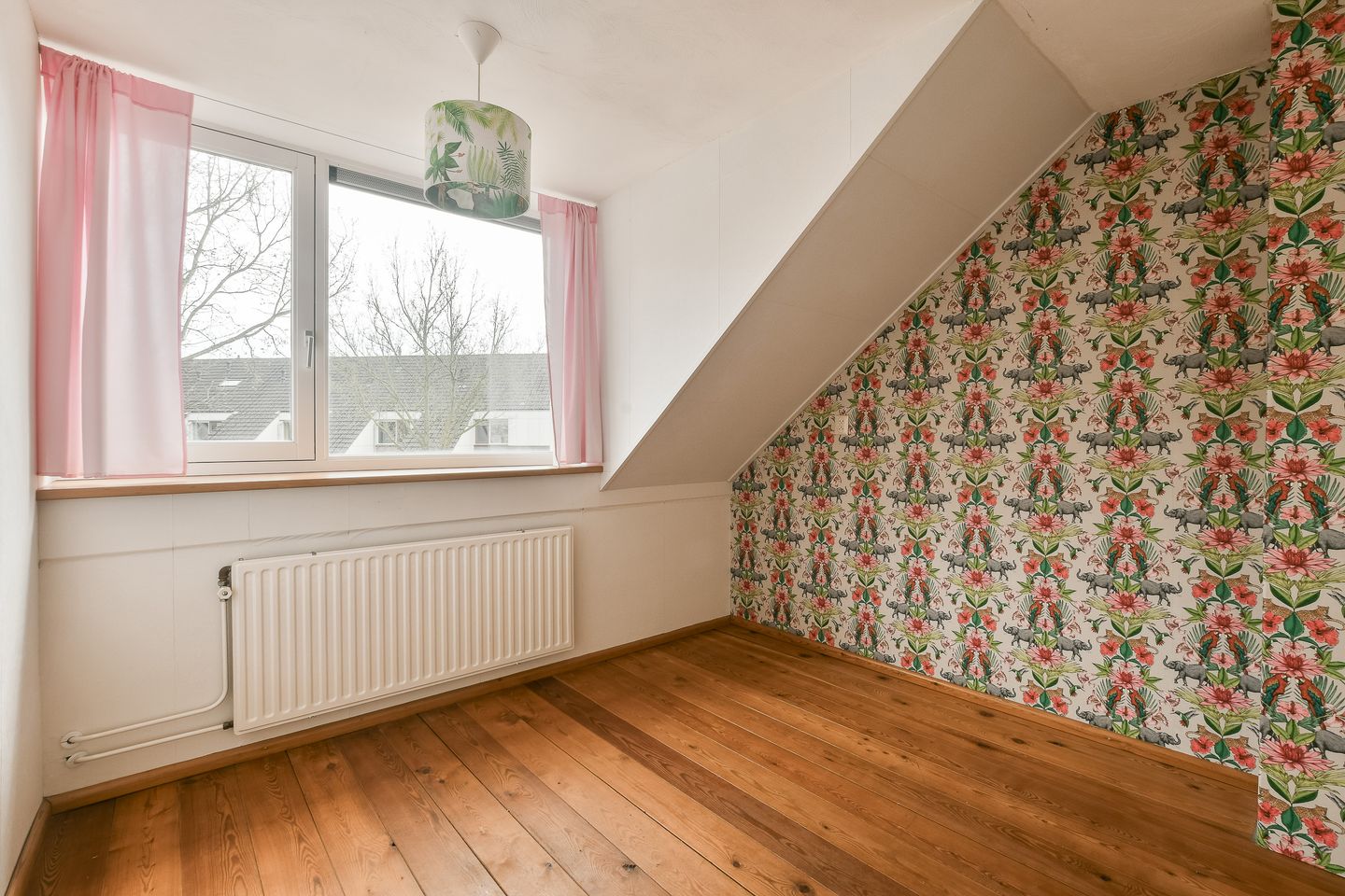 Spacious Family Home with 4 Bedrooms in Green Almere-Haven Neighborhood — 20