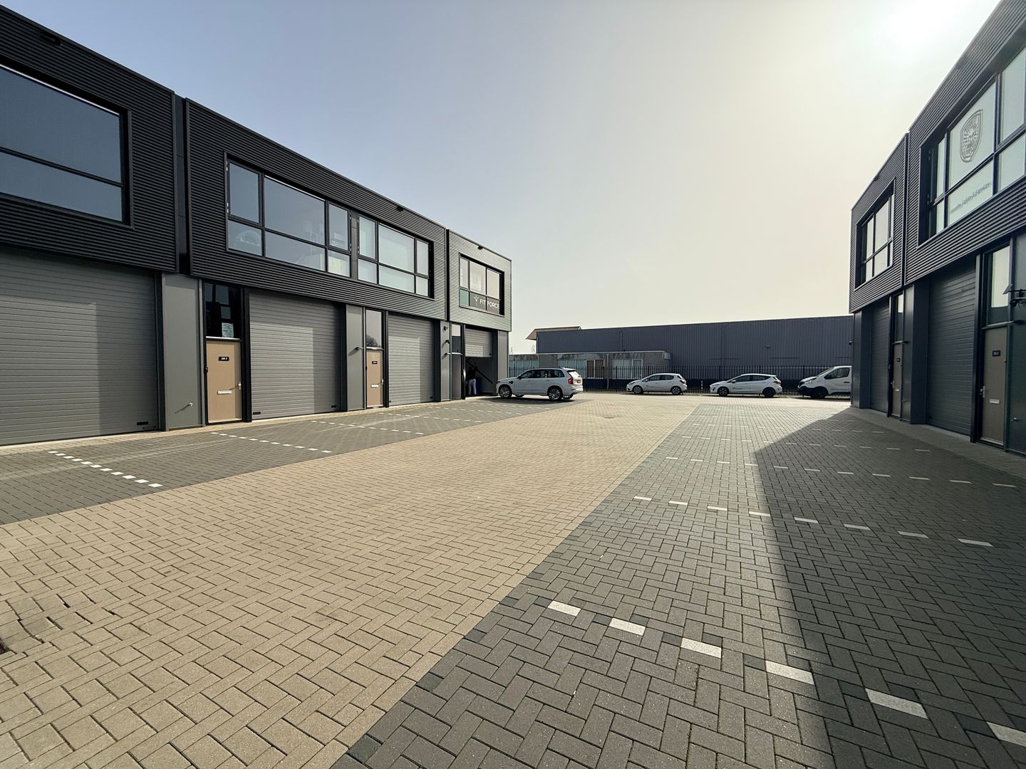 Bekijk foto 2 van Jupiterweg 21-f9