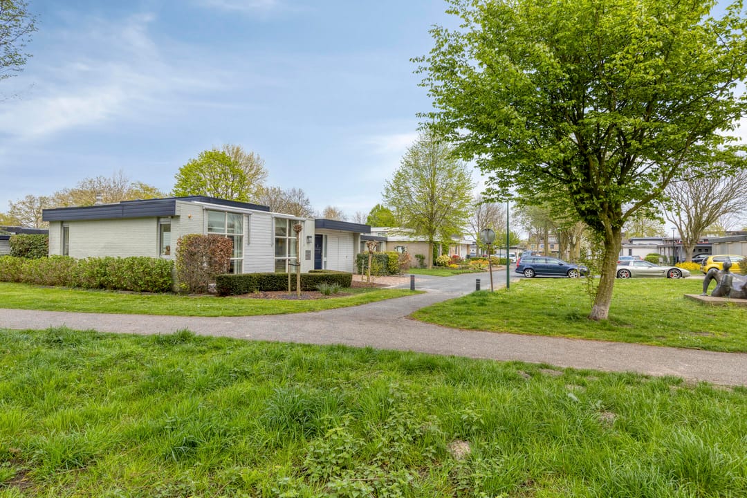 Foto 2 van Dommeloord 61