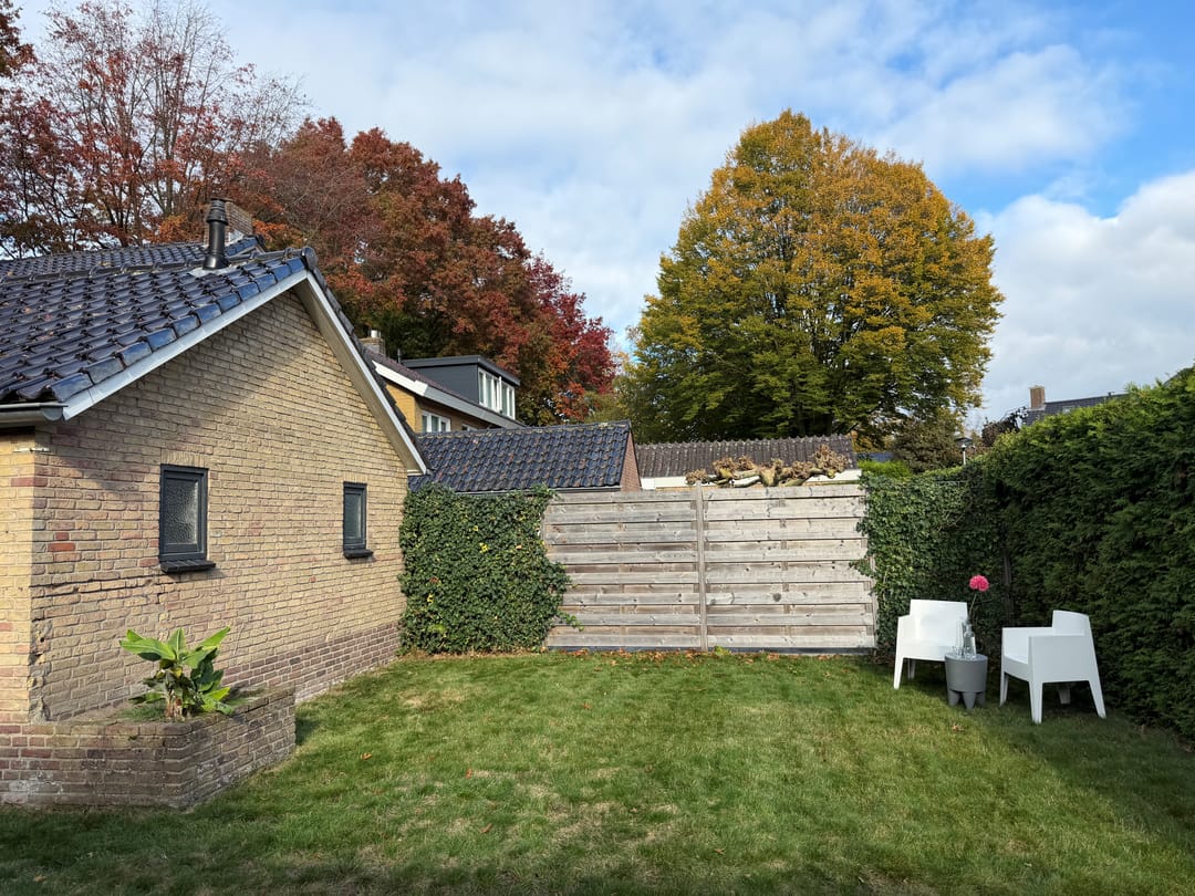 Fully renovated detached home with garage in the heart of Wijchen — 37