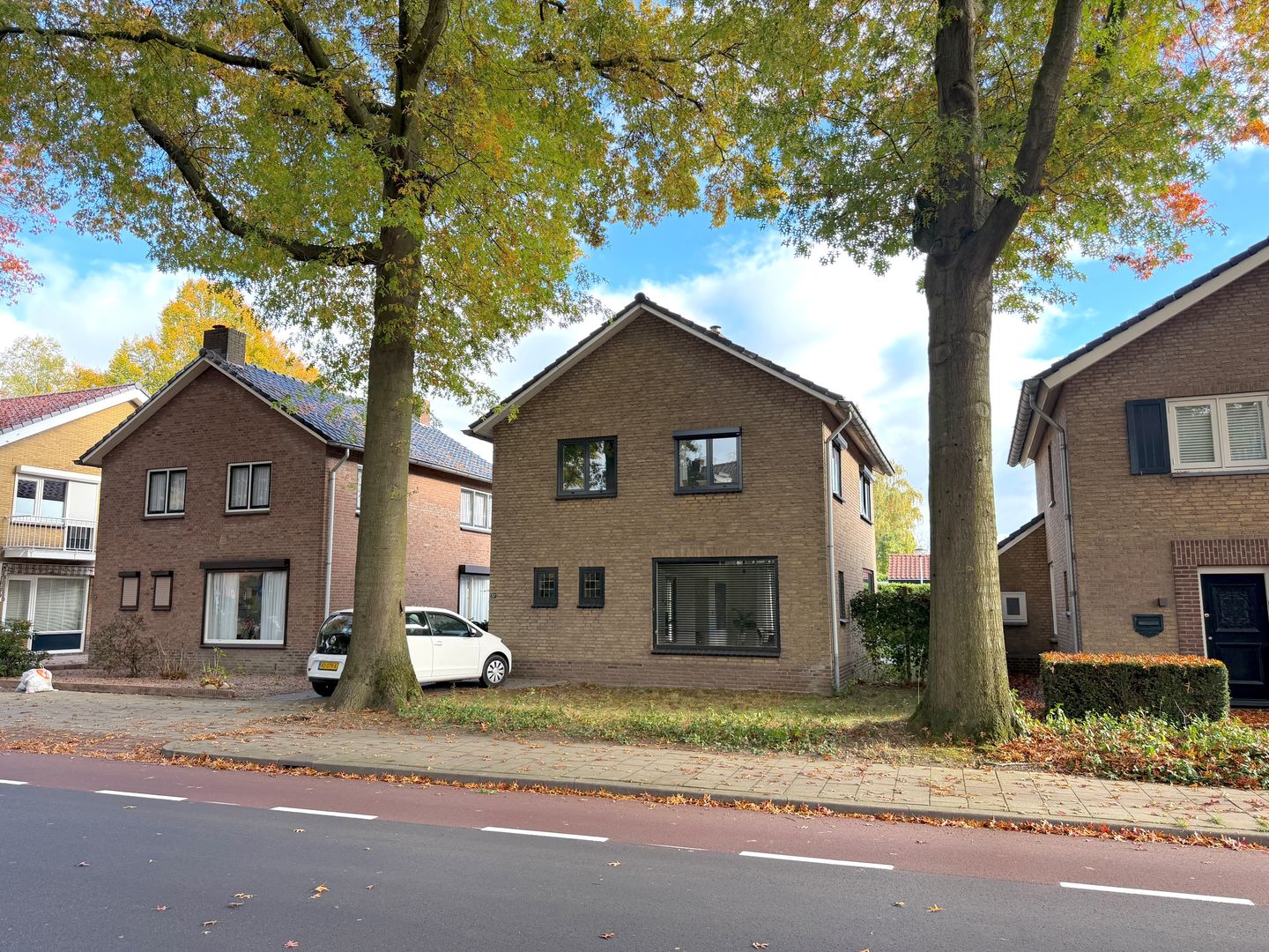 Fully renovated detached home with garage in the heart of Wijchen — 40