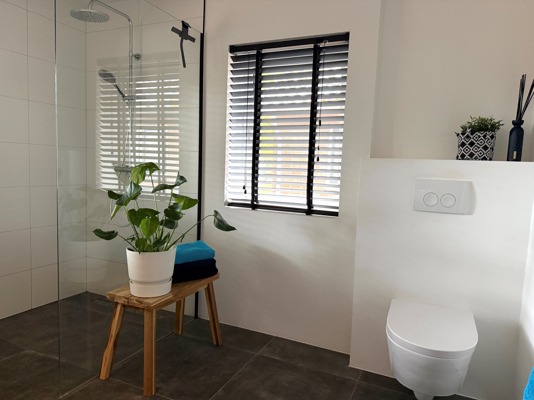Fully renovated detached home with garage in the heart of Wijchen — 21