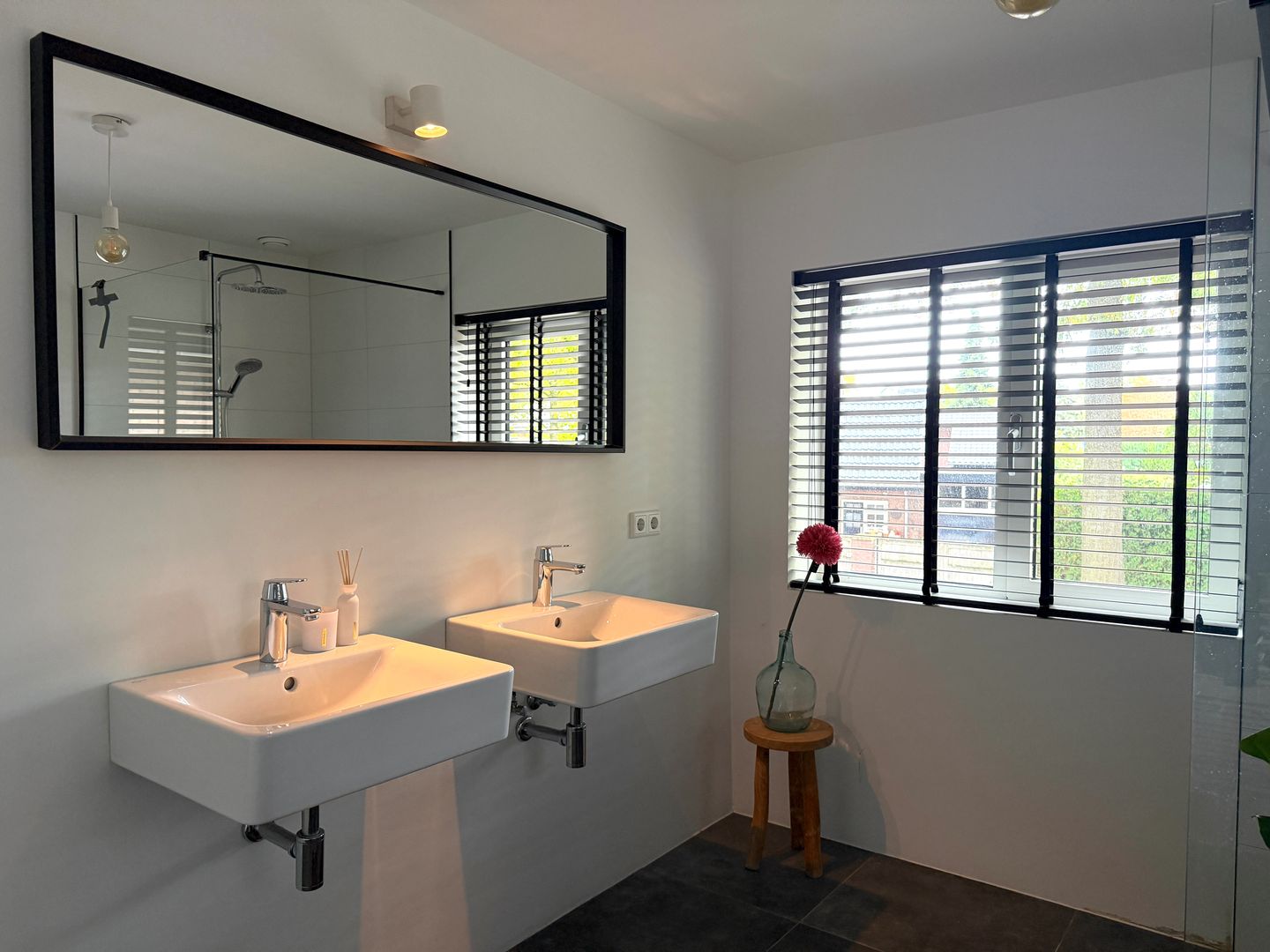 Fully renovated detached home with garage in the heart of Wijchen — 19