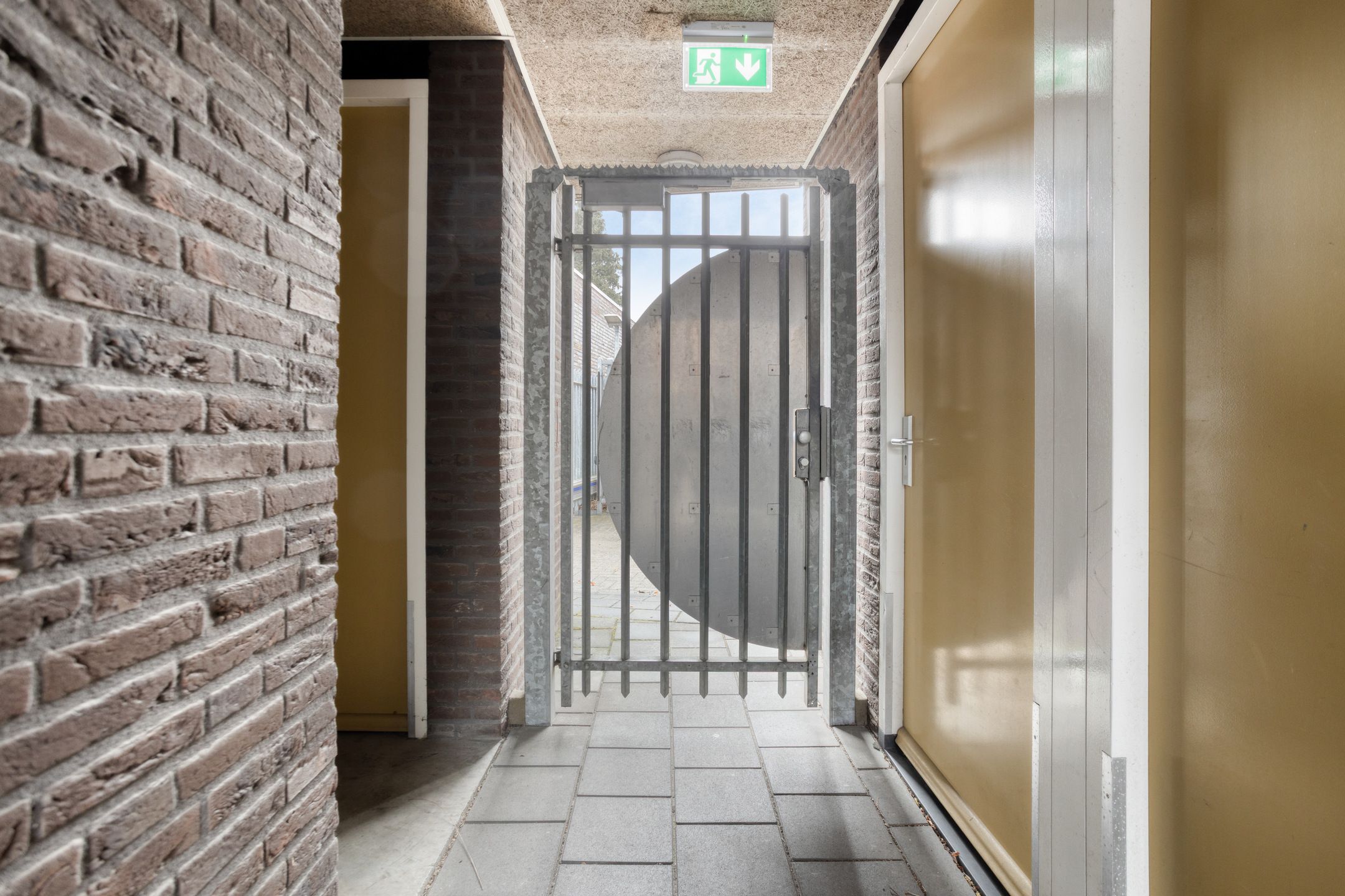 Spacious corner apartment with balcony and parking in Asten centre — 24