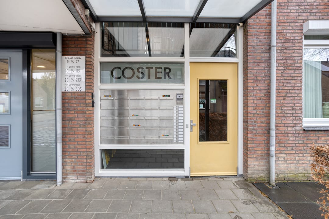 Spacious corner apartment with balcony and parking in Asten centre — 28
