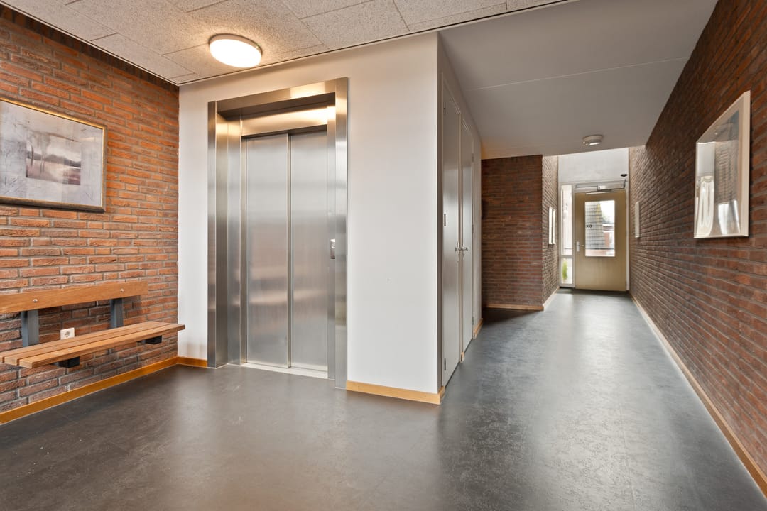 Spacious corner apartment with balcony and parking in Asten centre — 26