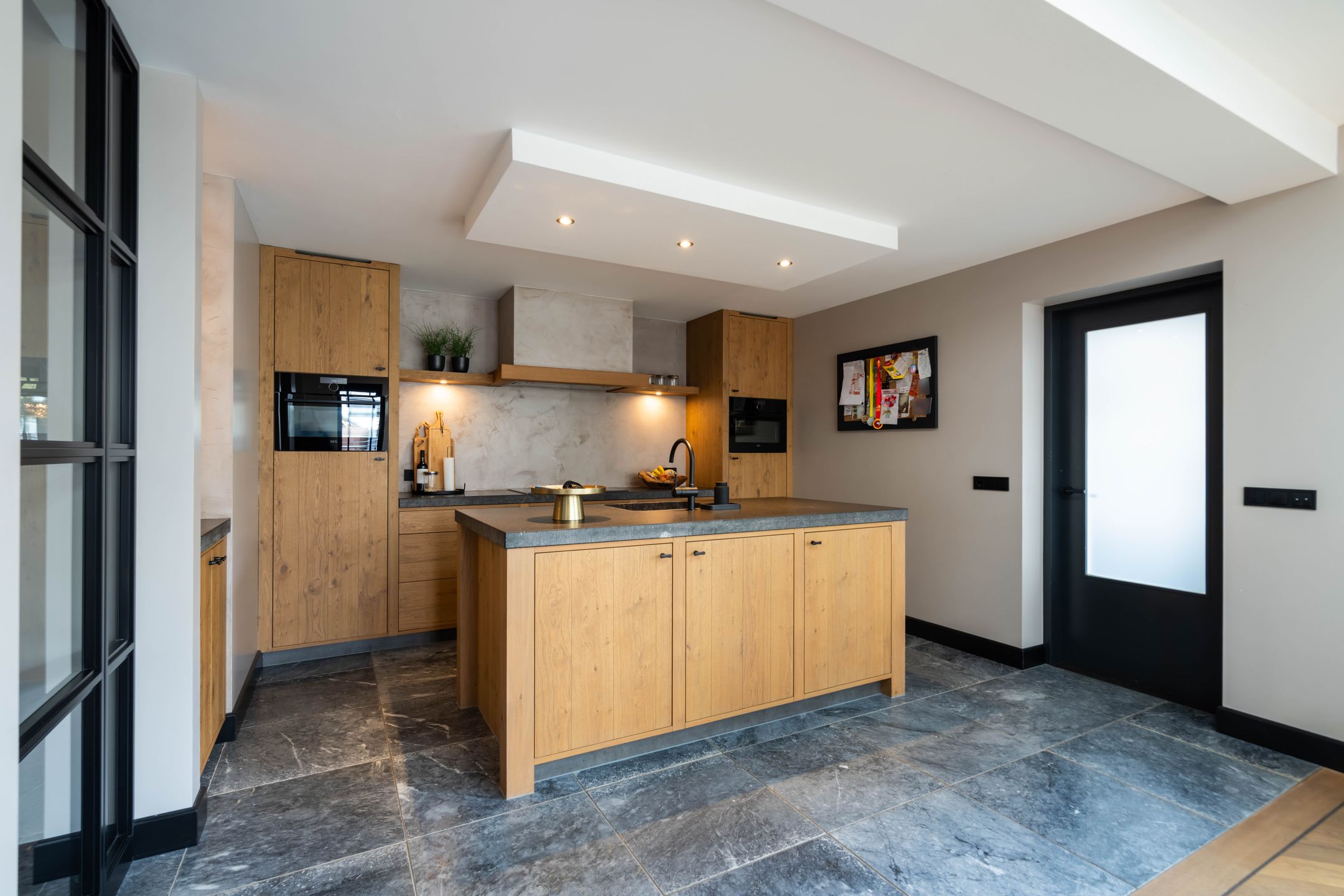 Foto 27 van Maaseikerweg 152