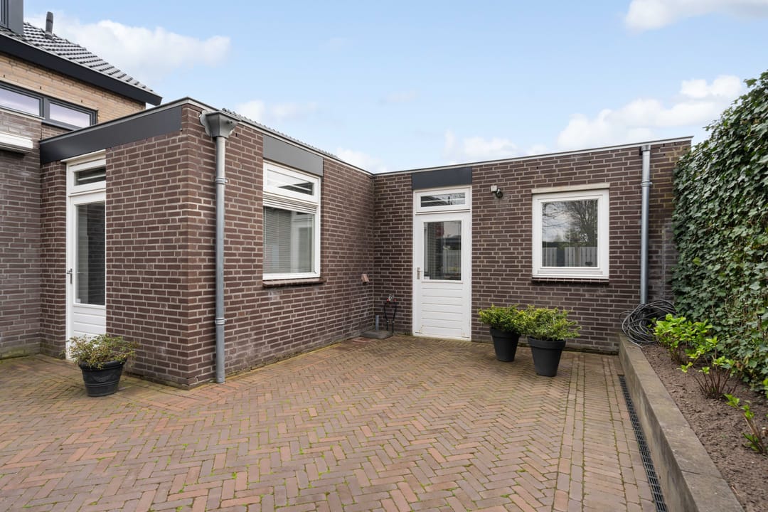 Foto 56 van Maaseikerweg 152