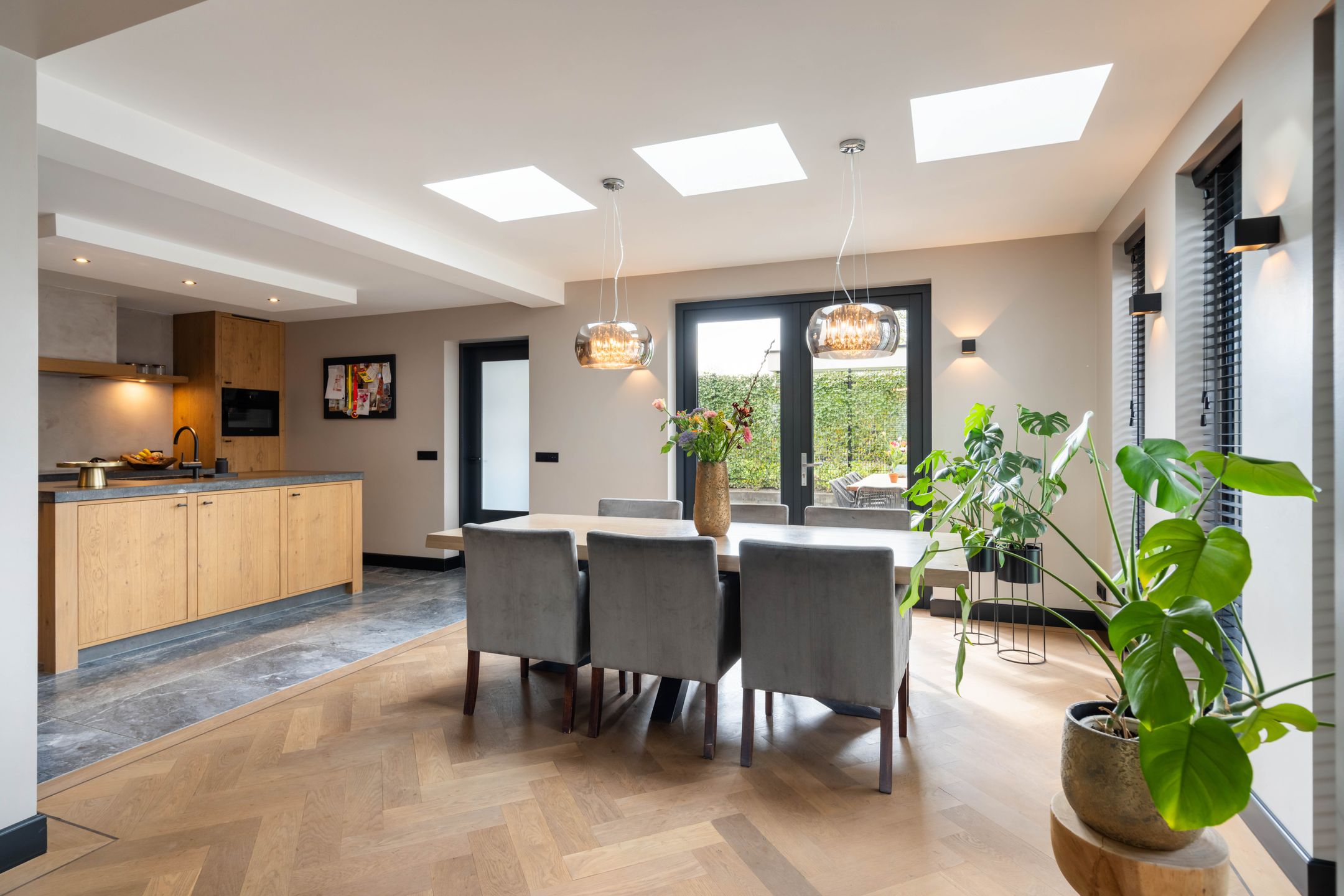 Foto 24 van Maaseikerweg 152