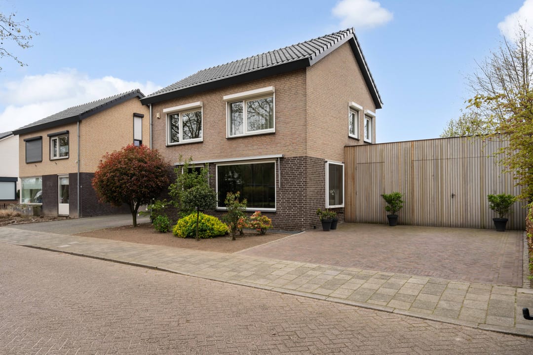 Foto 62 van Maaseikerweg 152