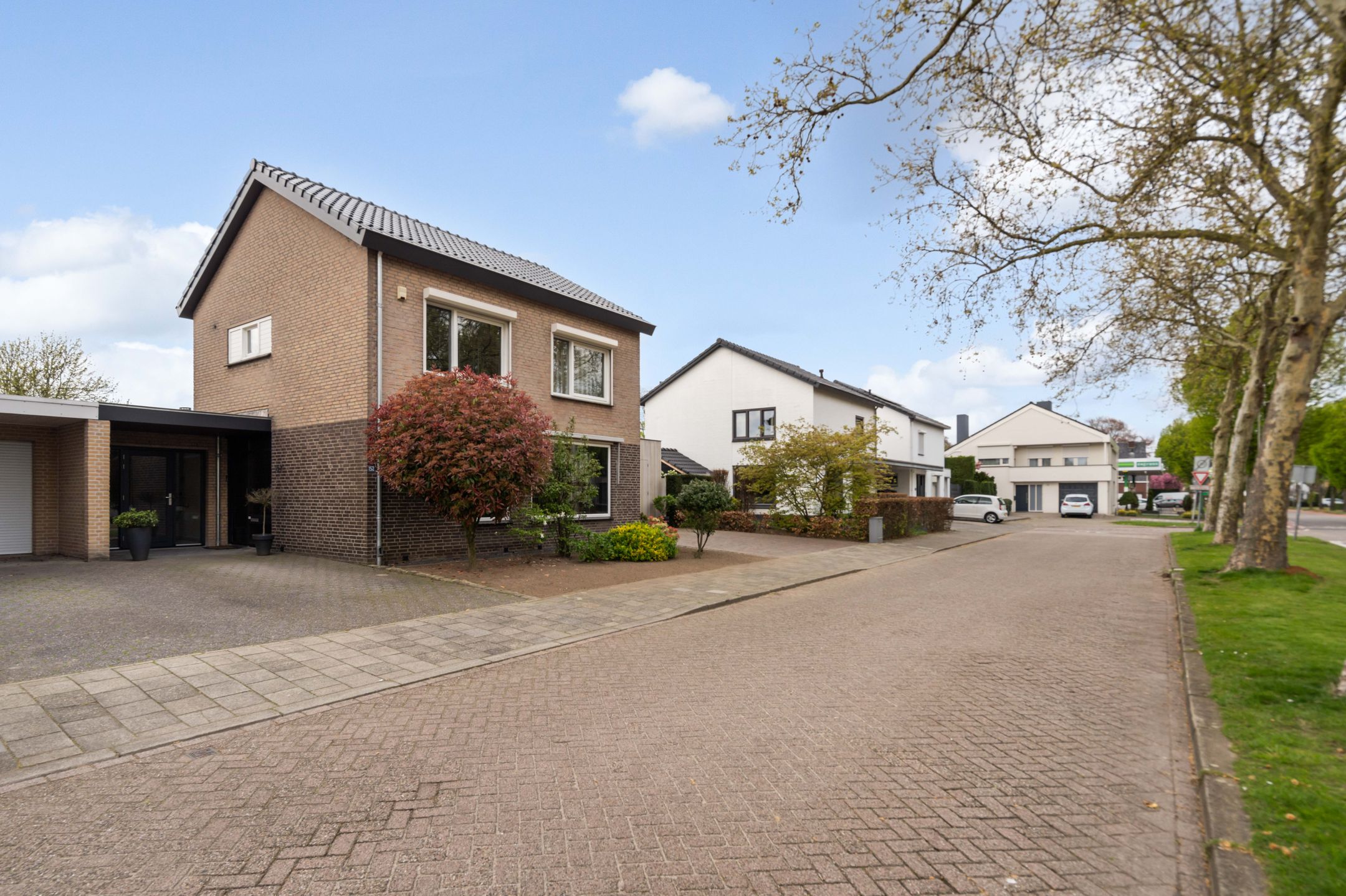 Foto 63 van Maaseikerweg 152