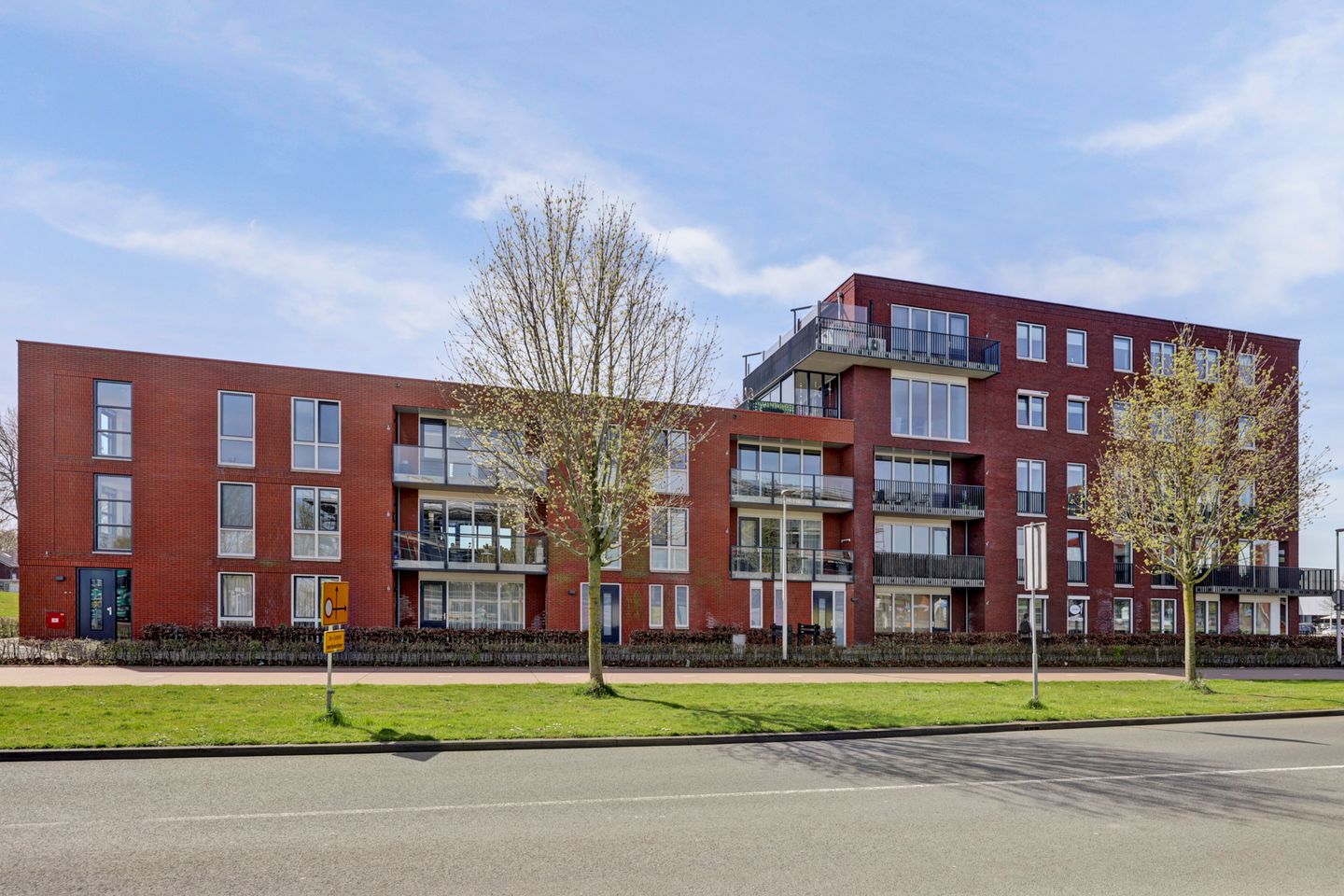 Photo 34 of De Pionier 108