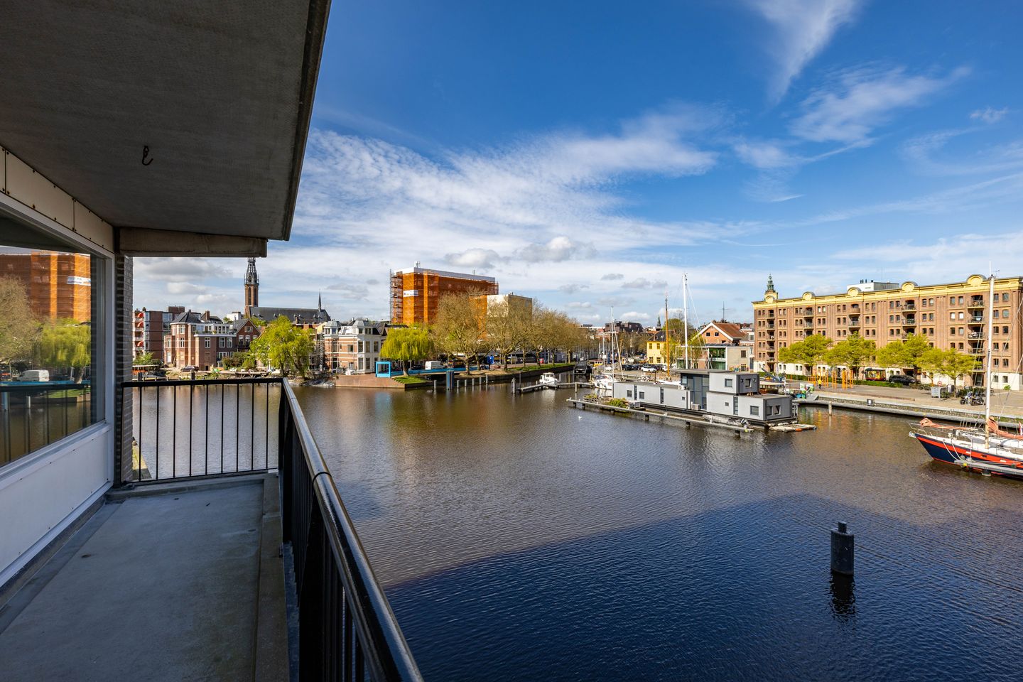 Renovated Apartment with City and Harbor Views in Rem Koolhaas Complex — 20