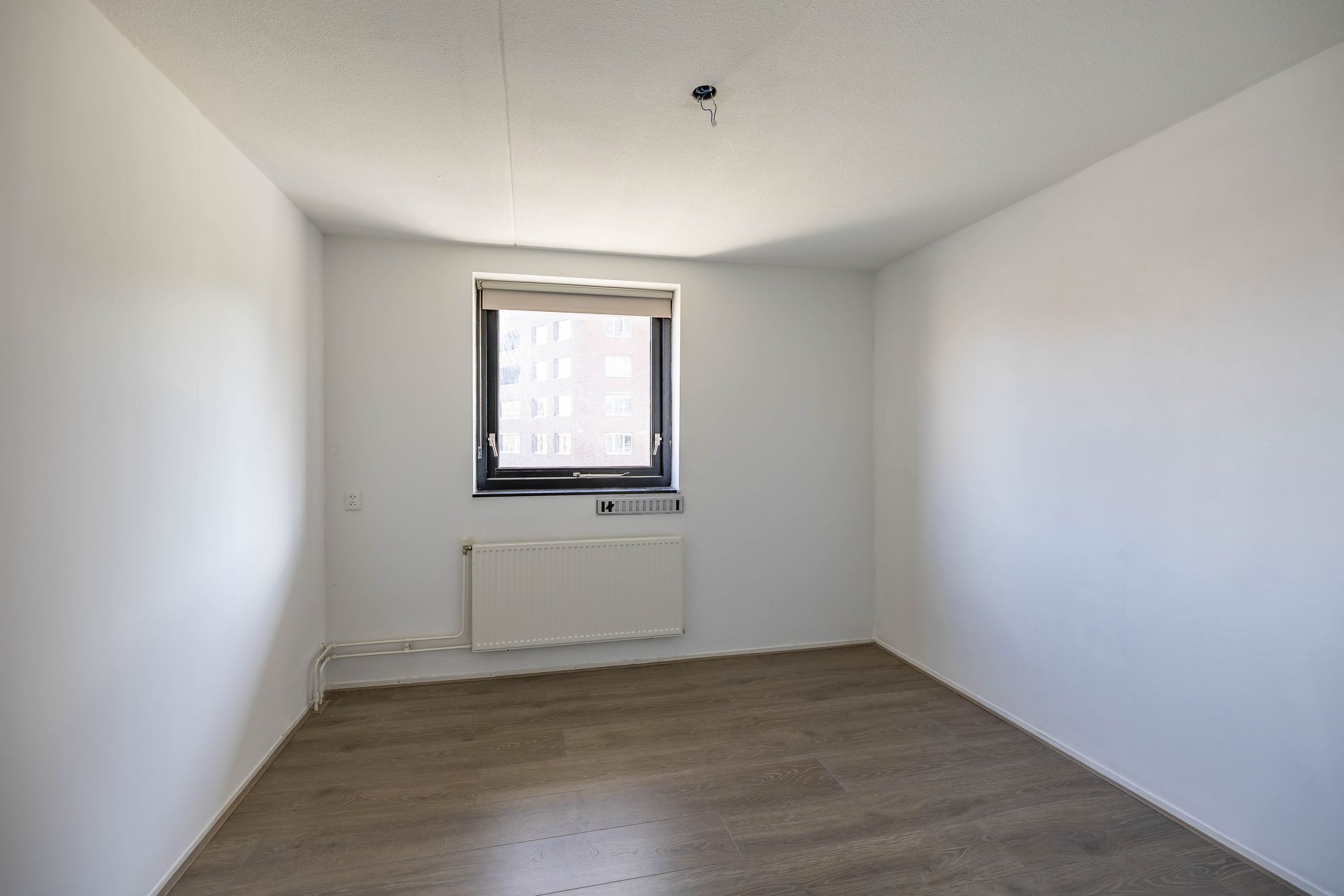 Renovated Apartment with City and Harbor Views in Rem Koolhaas Complex — 24