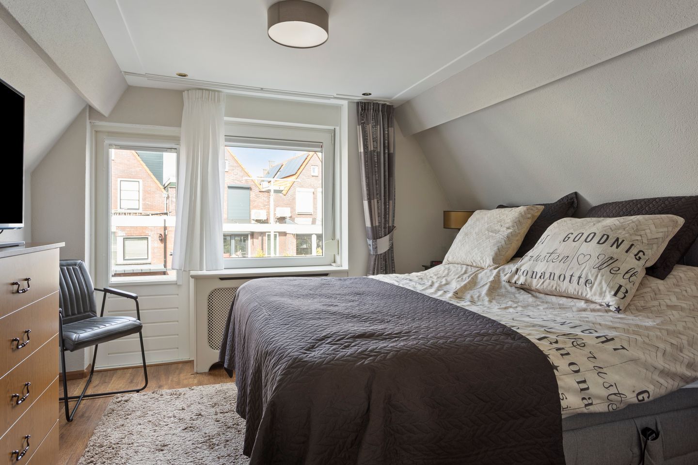 Foto 19 van Pastoor van der Weidenstraat 12