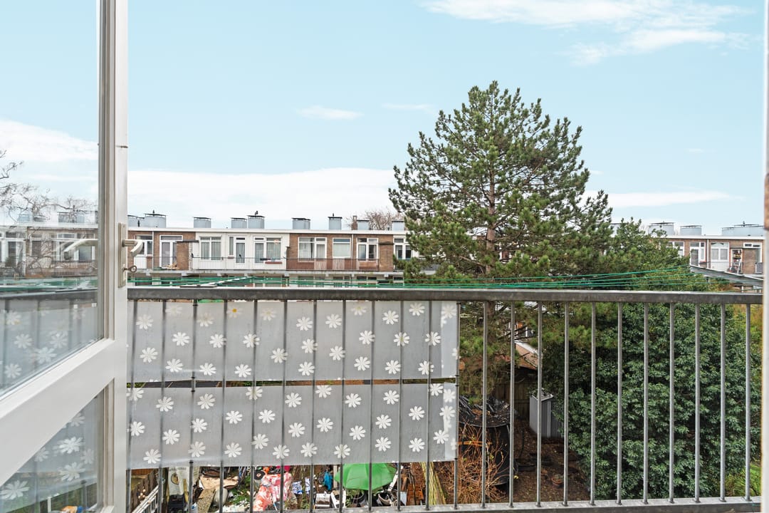 Photo 28 of Veenendaalkade 378