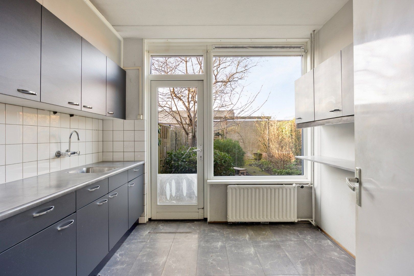 Photo 12 of Donker Curtiusstraat 35