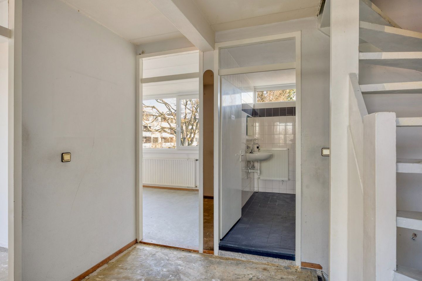 Photo 19 of Donker Curtiusstraat 35