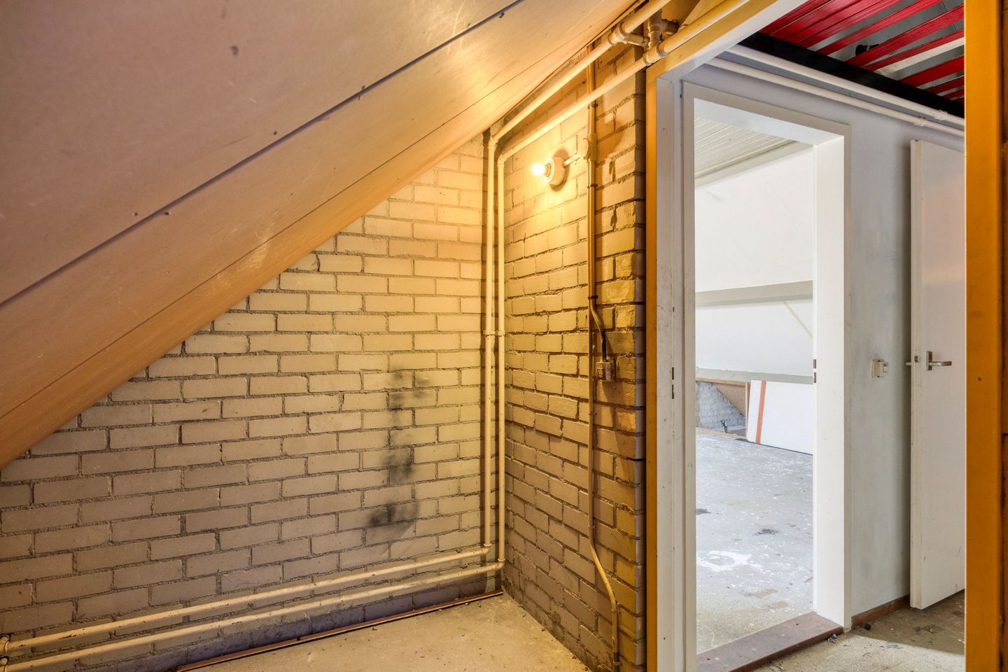 Photo 29 of Donker Curtiusstraat 35