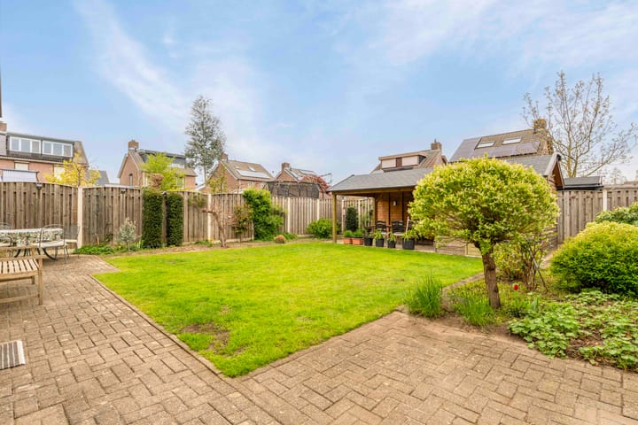 Foto 2 van Roerdompstraat 13