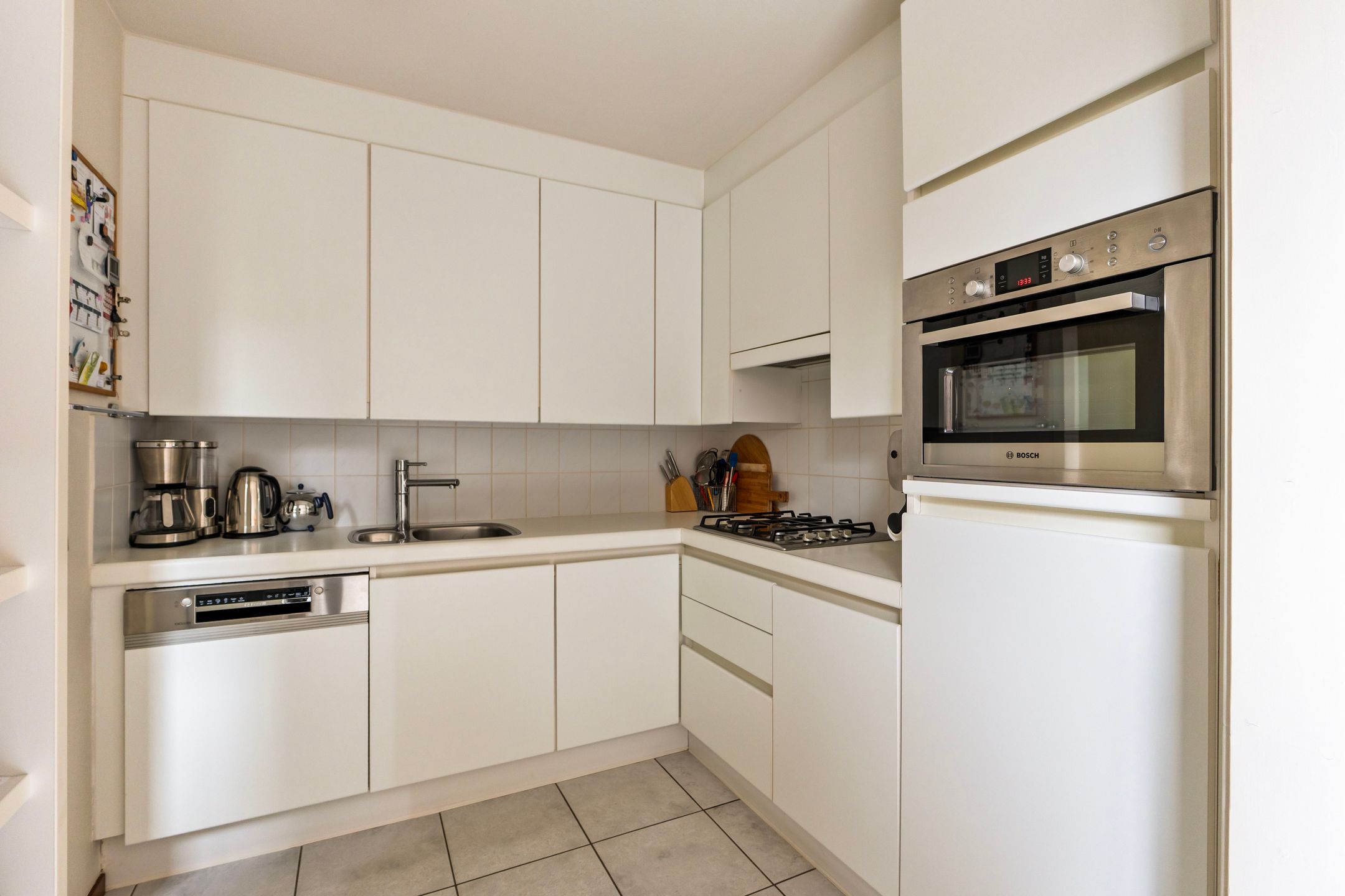 Photo 12 of Roerdompstraat 13