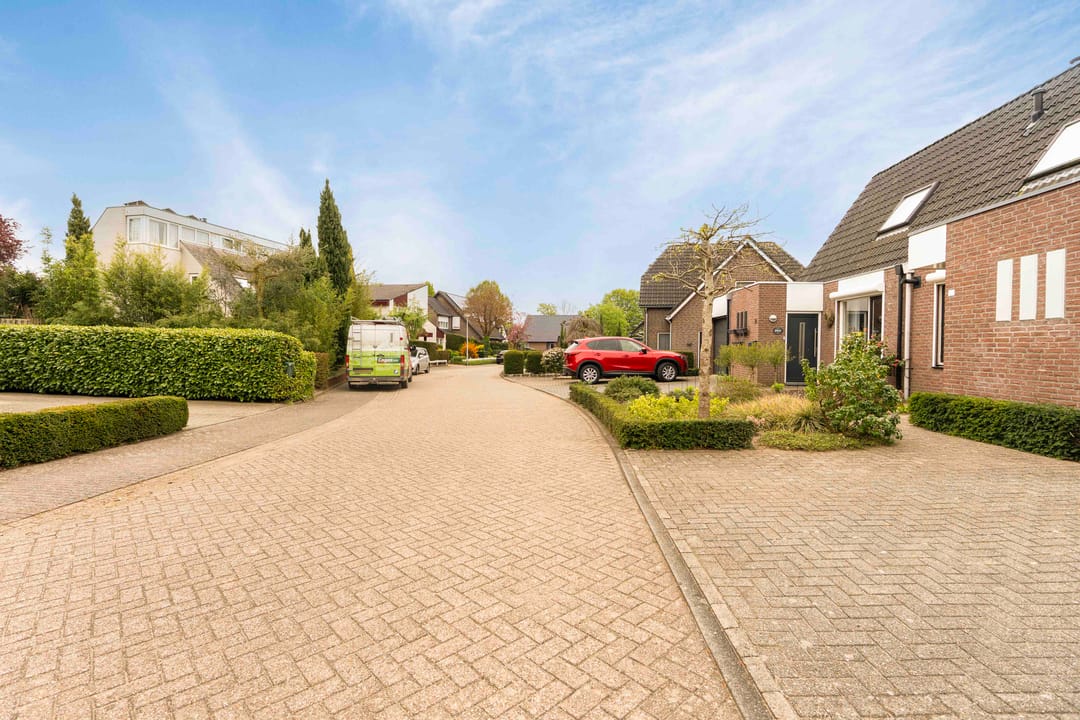 Photo 37 of Roerdompstraat 13