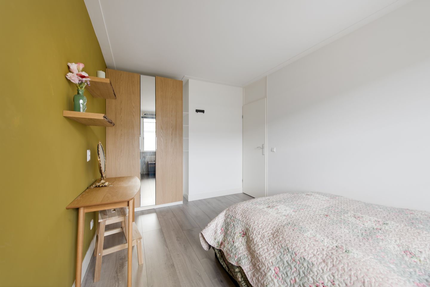 Photo 14 of Rozenstraat 53