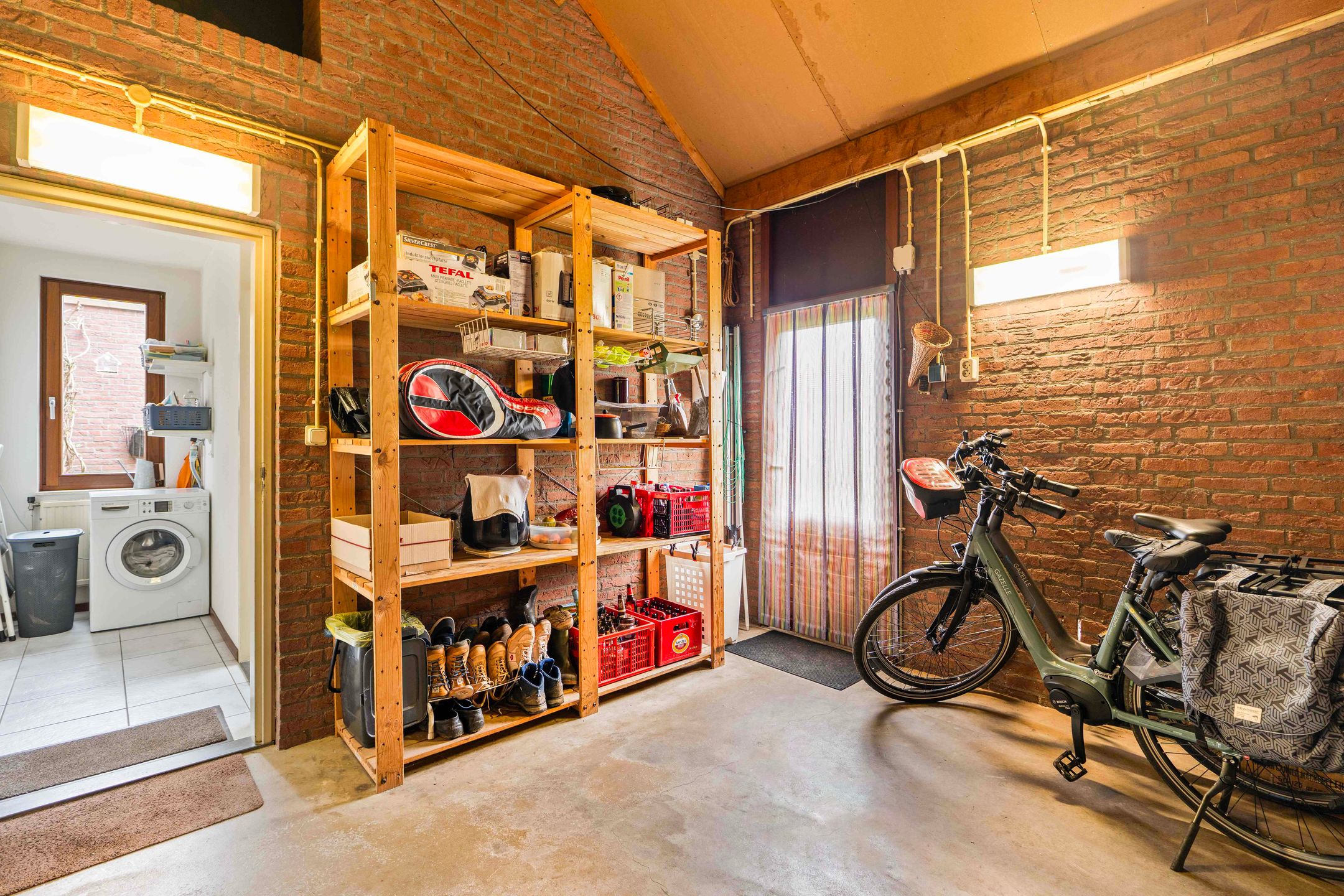 Photo 27 of Roerdompstraat 13