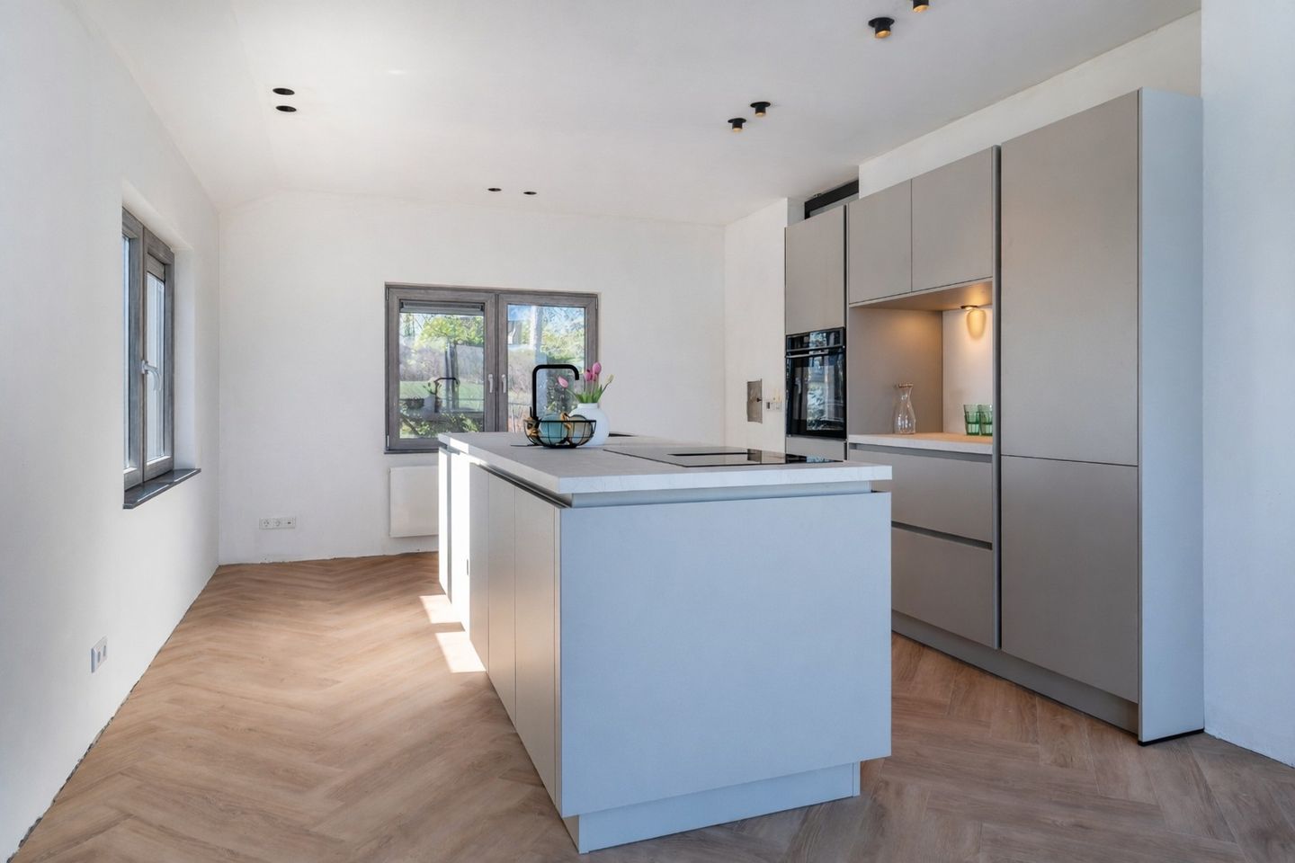 Foto 10 van Emmabergweg 41