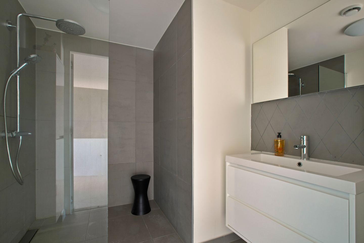 Photo 25 of Haparandaweg 934-A