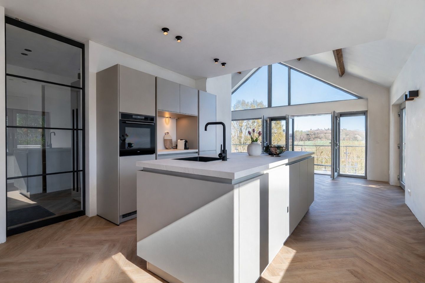 Foto 5 van Emmabergweg 41