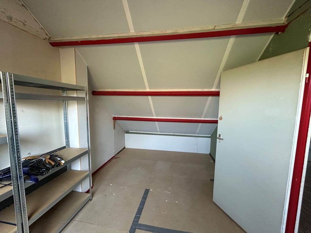 Spacious family home with four bedrooms and energy label A near village amenities — 28