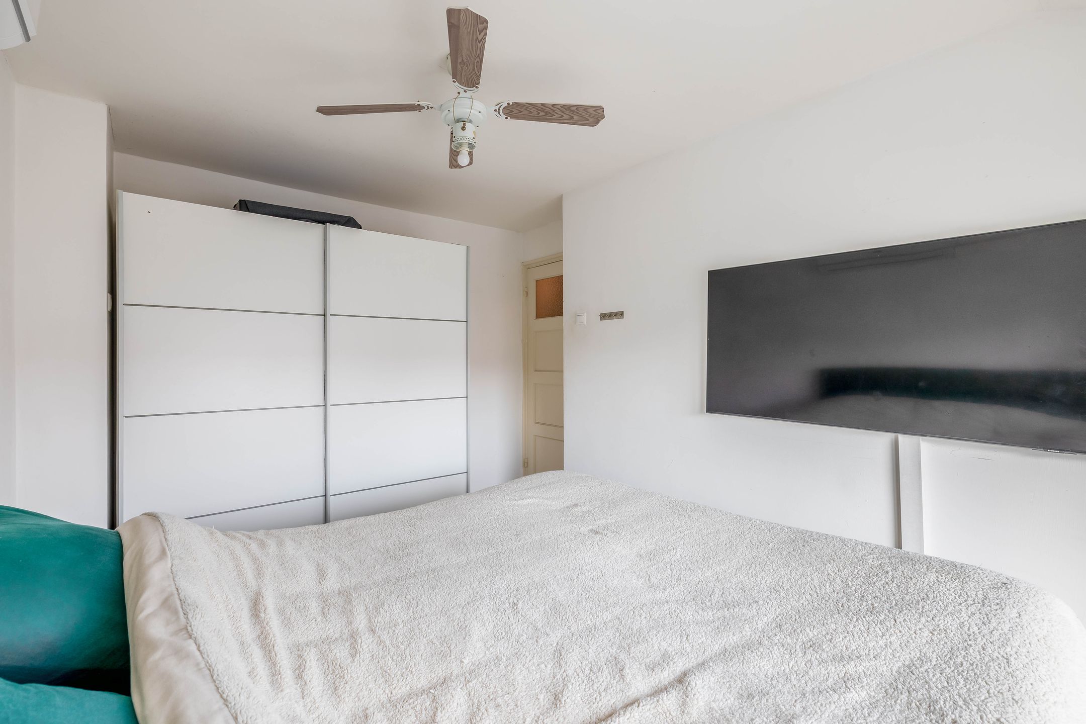 Foto 18 van van Wevelickhovenstraat 64