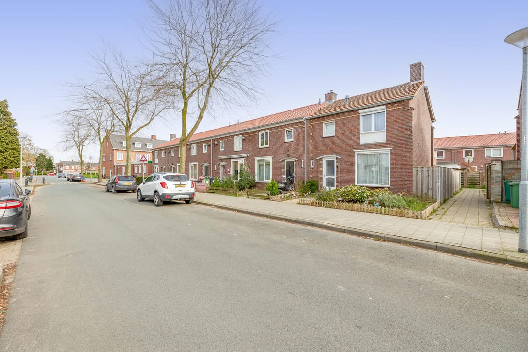 Foto 26 van van Wevelickhovenstraat 64