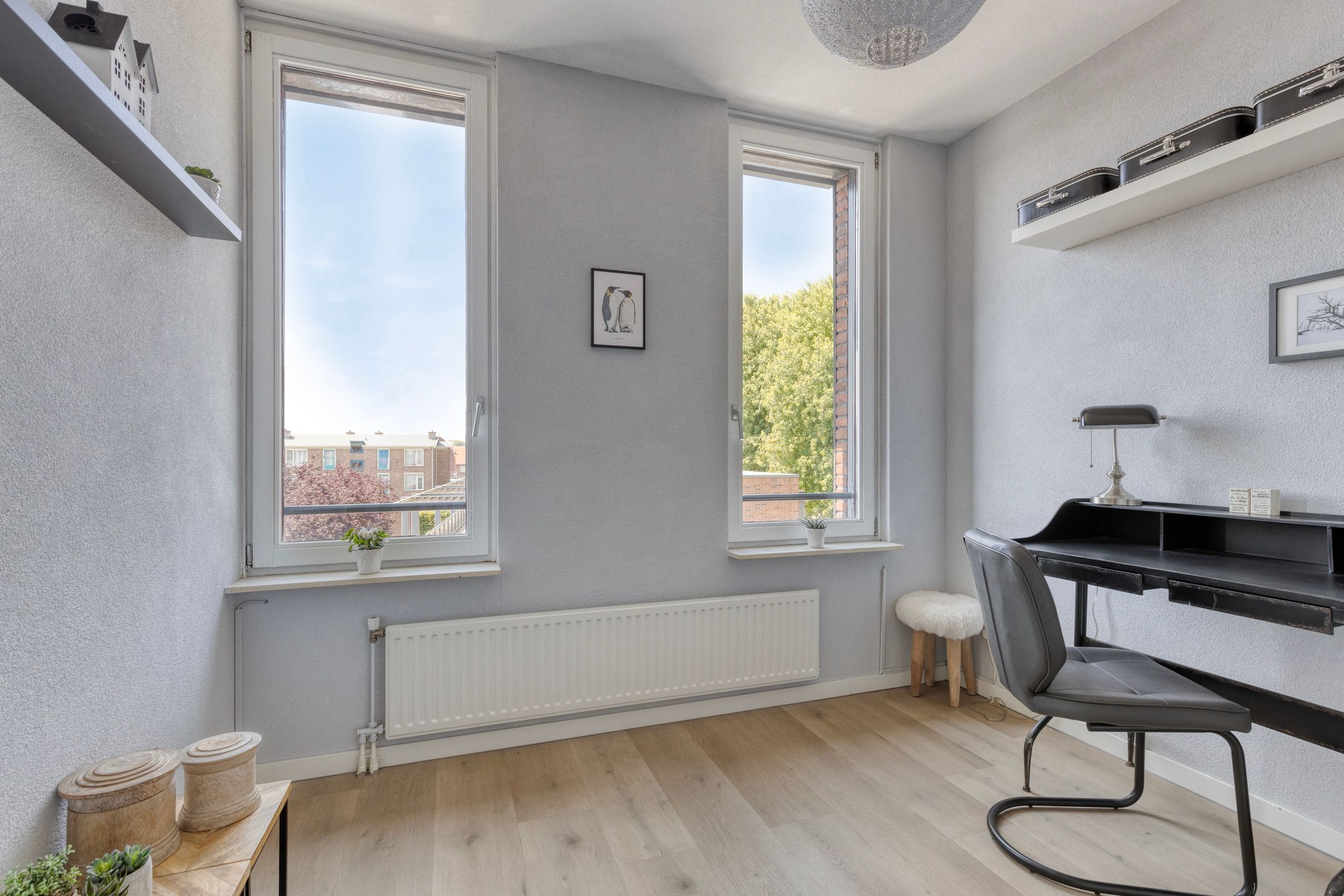 Recently modernized family home with large roof terrace and west-facing garden in quiet neighborhood — 15