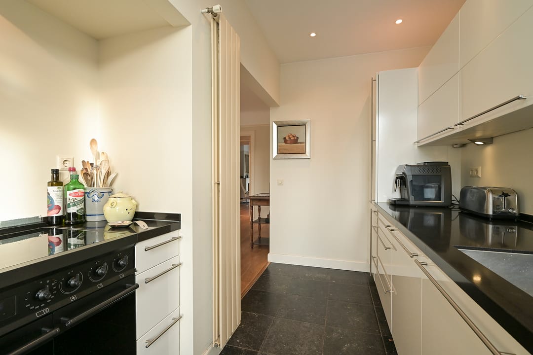 Spacious Ground Floor Apartment with Sunny Southwest Garden Near the Dunes — 22